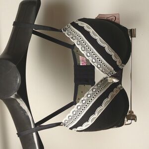 34D Candie's mesh dot push-up bra NWT black & white